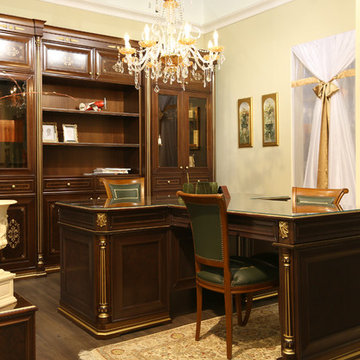 Esmeralda cabinet