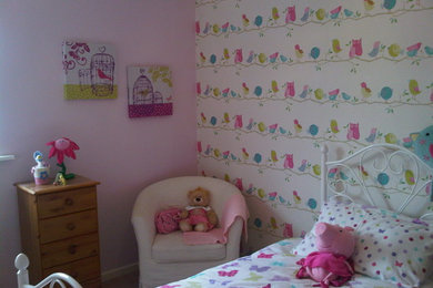 ロンドンにあるエクレクティックスタイルのおしゃれな子供部屋の写真