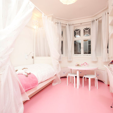 Kensington SW7: Escape in Hyde Park
