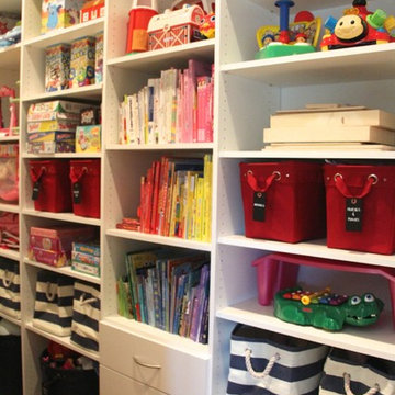 A NEAT Craft & Play Room