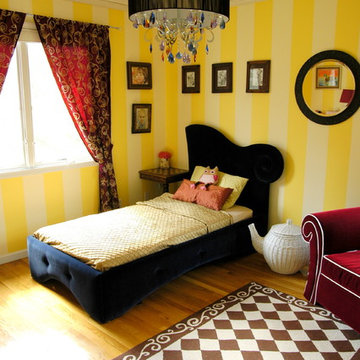 Alice in Wonderland inspired Big-girl room