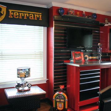 Antonio's Garage Room