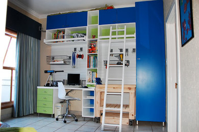 ミルウォーキーにあるエクレクティックスタイルのおしゃれな子供部屋の写真
