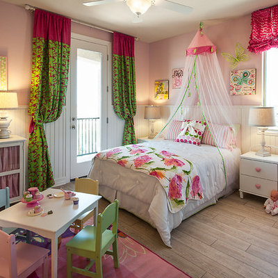 Kids' bedroom - contemporary kids' bedroom idea in Phoenix with pink walls
