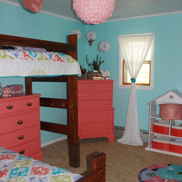 Coral and Aqua Girls' Bedroom