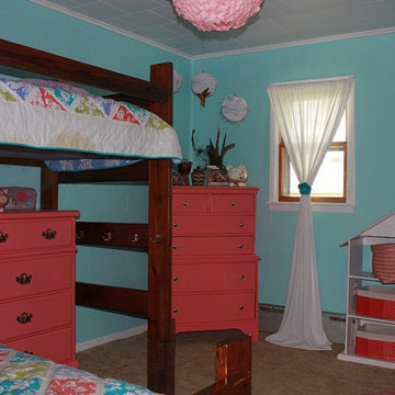 Coral and Aqua Girls' Bedroom