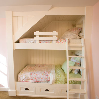 Small elegant girl carpeted kids' room photo in Minneapolis with pink walls