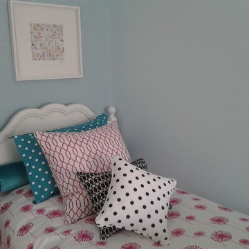 Girl's bed - pink flowers and lots of dots
