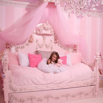 Girl's Bedroom