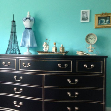 Girl's French Paris themed bedroom