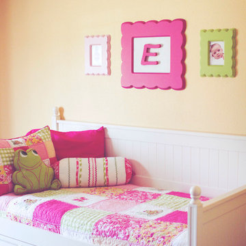 Girl's Pink and Green Bedroom