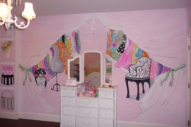 This is an example of a classic kids' bedroom in Boston.