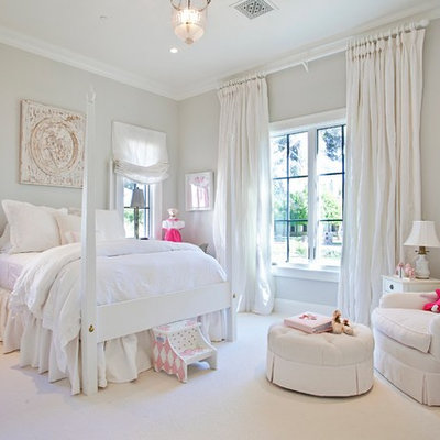 Inspiration for a mid-sized timeless girl carpeted and white floor kids' room remodel in Phoenix with gray walls