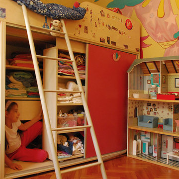 Hide-n-seek - sliding warderobe