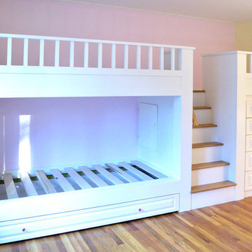 Kid's Room Built in Bunk Beds/ Dresser/ Play Area