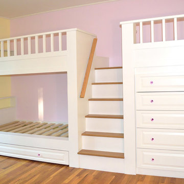 Kid's Room Built in Bunk Beds/ Dresser/ Play Area