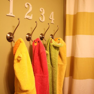 kids bathroom towel hooks
