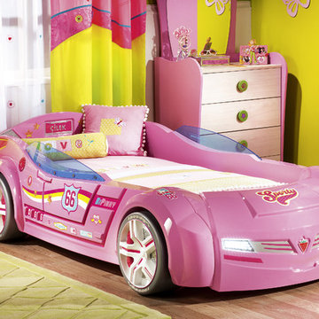 Kids car bedroom for girls - Pretty in Pink