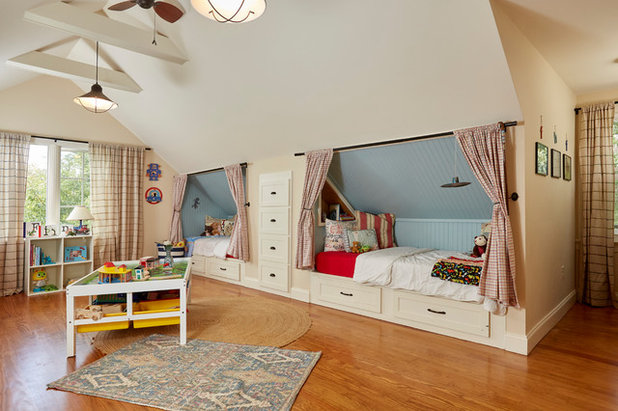 Classique Chambre d'Enfant by Prudhomme Design & Interiors