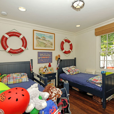 Inspiration for a coastal kids' bedroom remodel in San Diego