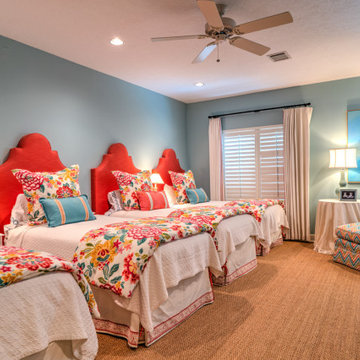 Large Bunk Room In Lake Conroe Home