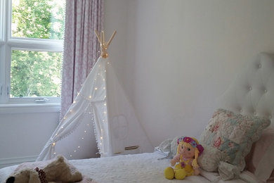 Idée de décoration pour une chambre d'enfant style shabby chic.