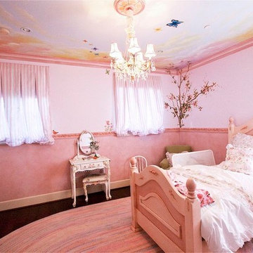 Little Girl's room