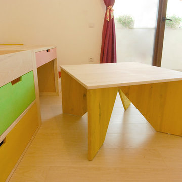 little house in the meadow - multipurpose table for 4 kids