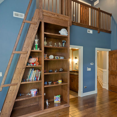 Example of a classic boy kids' room design in Other