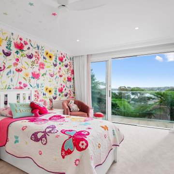 Orana Seaforth - Stunning luxury beach style home