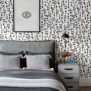 Ispirazione per una grande cameretta per bambini da 4 a 10 anni minimalista con parquet chiaro e pavimento beige