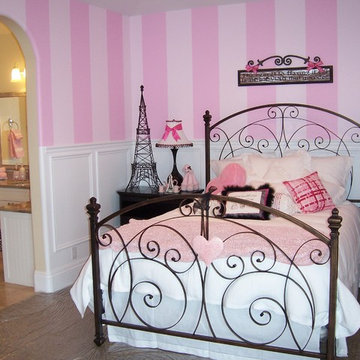 Paris Themed Teen Room