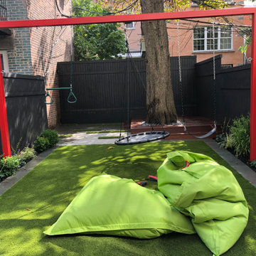 Park Slope Brooklyn - Shady Garden and Playground