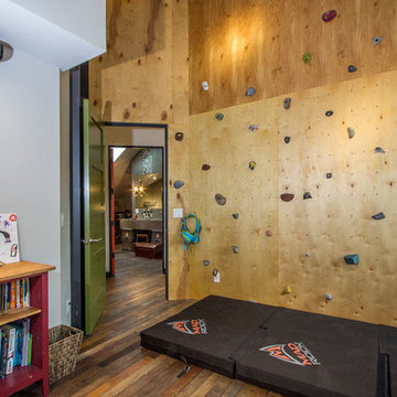 Pioneer Style Meets Industrial Loft