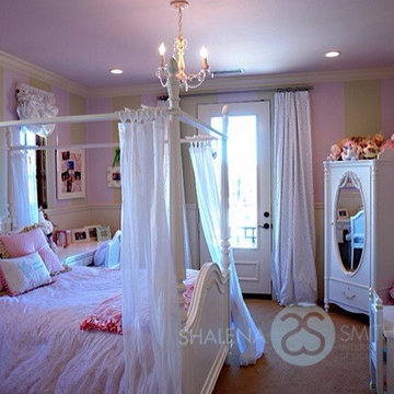 Princess Big Girl Room with Poster Bed