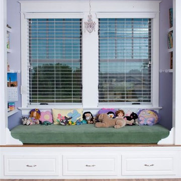 Shingle Style New England Home - Kids Bedroom