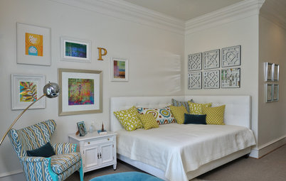 Design Solution: Dual Headboards to Cap a Corner Bed