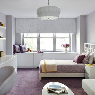 Cette image montre une chambre d'enfant design de taille moyenne avec moquette, un sol violet et un mur gris.