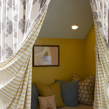 Tented play nook