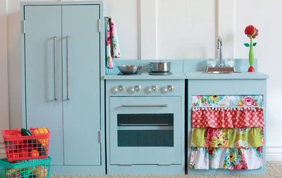 How to Make an Enchanting Kids' Play Kitchen