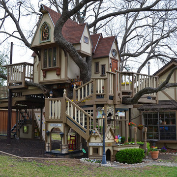 The Most Incredible Kids' Tree House You'll Ever See?
