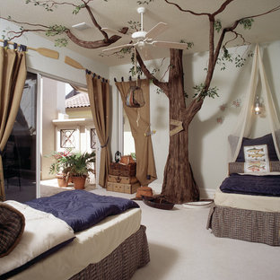 Inspiration for a mediterranean kids' bedroom remodel in Tampa
