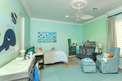 フェニックスにあるトランジショナルスタイルのおしゃれな男の子の部屋 (青い壁) の写真