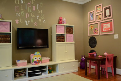 Kids' room - traditional kids' room idea in Charlotte