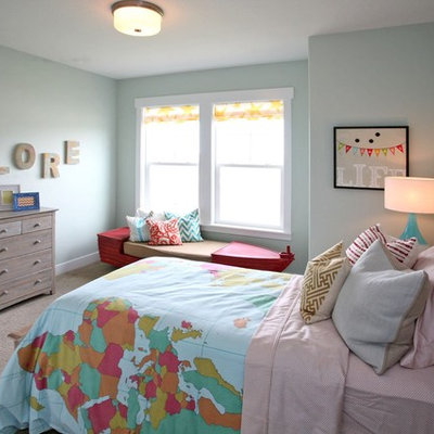 Inspiration for a timeless girl carpeted kids' room remodel in Salt Lake City with blue walls