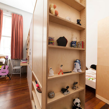 Tribeca; Siblings' shared room with divider