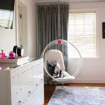 Tween Girl's Bedroom