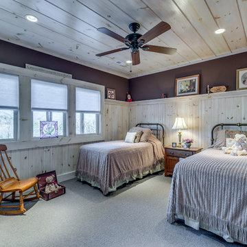 Upscale Rusticwith Room for Horses in Murphy, North Carolina