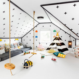 Foto de dormitorio infantil de 4 a 10 años, actual, grande, con paredes blancas, moqueta y suelo blanco
