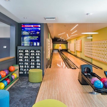 Windsor - private bowling lanes amenity